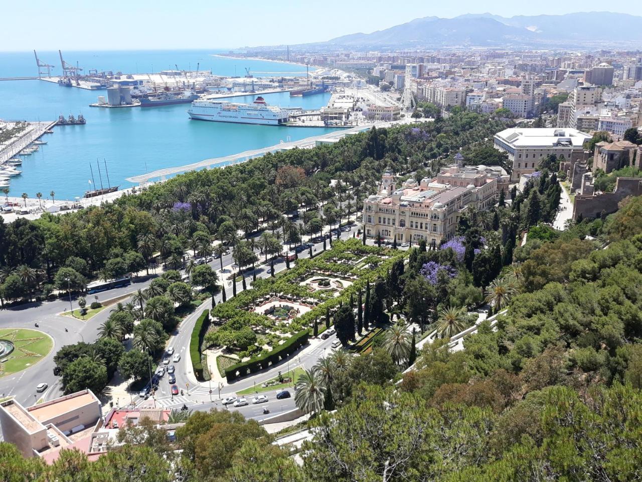 Stay Home & Away In The Heart Of Historical Town Of Malaga Exterior photo